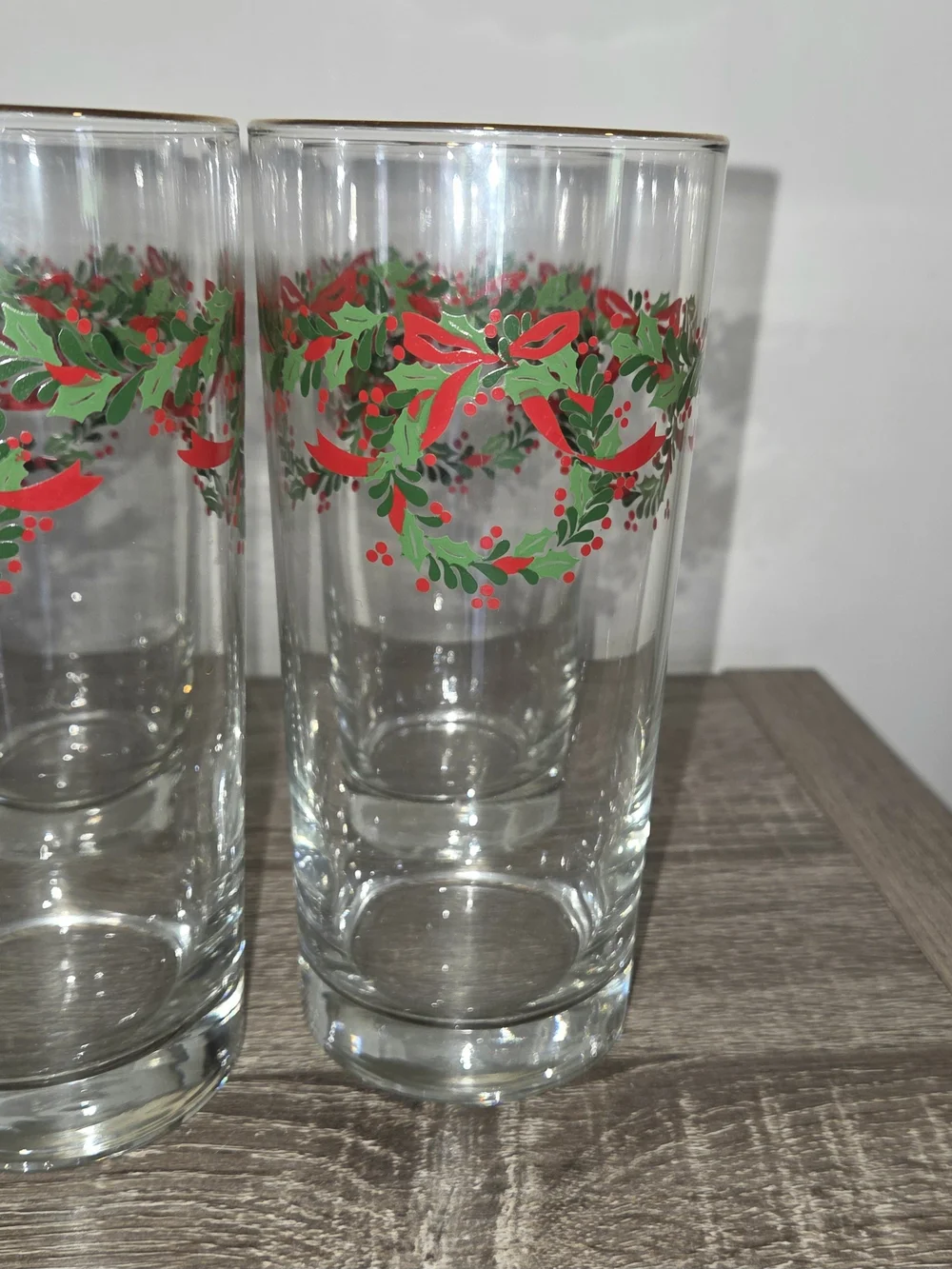 Set of 4 Vintage Libbey Irish Christmas Holly Wreath Ribbon Glasses Gold Trim SE